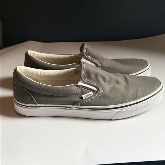 Vans Gray Canvas Slip-On Sneakers MEN SZ 13 - Picture 2 of 11